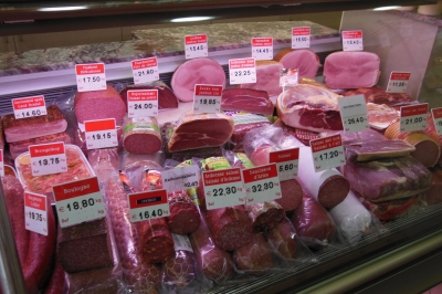 Gerookte vleeswaren en salami